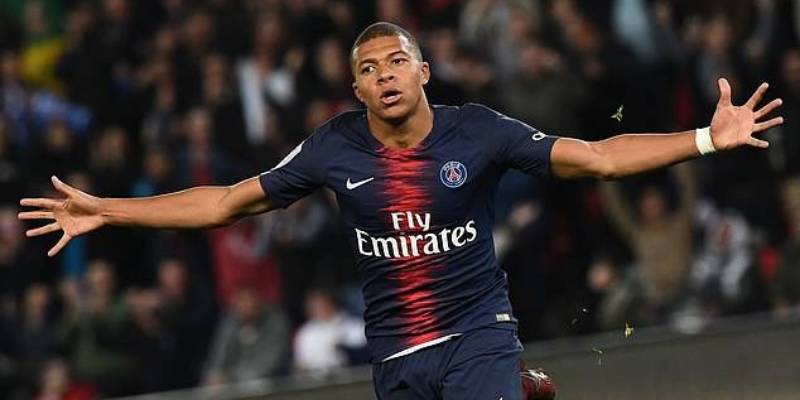 Cú Poker là gì? Ai ghi nhiều bàn poker nhất lịch sử 6 Mbappe-cu-poker-la-gi
